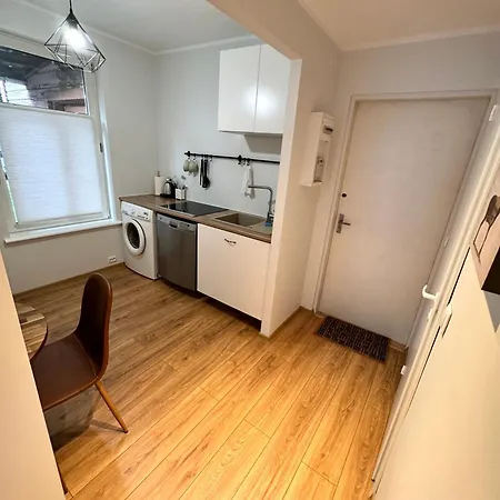 Downtown 1br With Parking アパート *