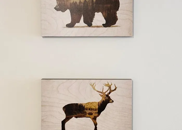 Апартаменты Downtown 1br With Parking